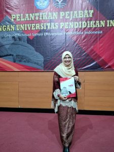 Foto Dr. Ipah Saripah, M.Pd.