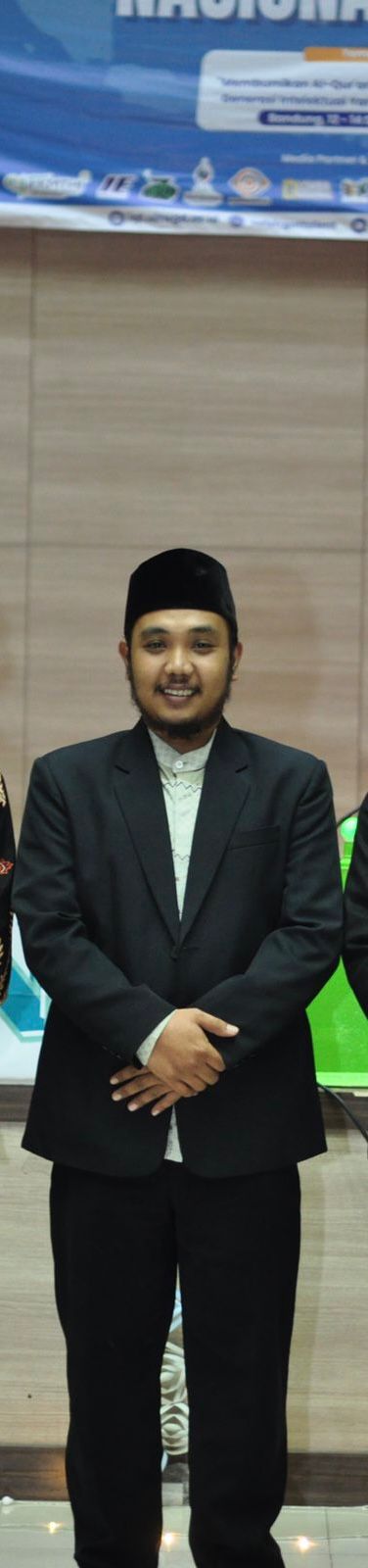 Foto Ustadz Ari Mutawali M.Pd